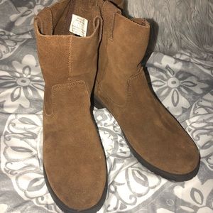 American Eagle Booties size 6